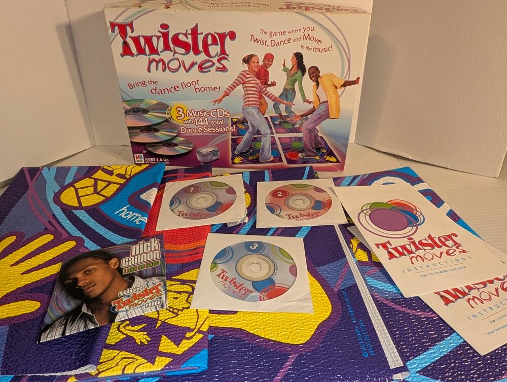 TWISTER MOVES Complete Board Game 3 Music CD’s plus BONUS CD EXCELLENT CONDITION